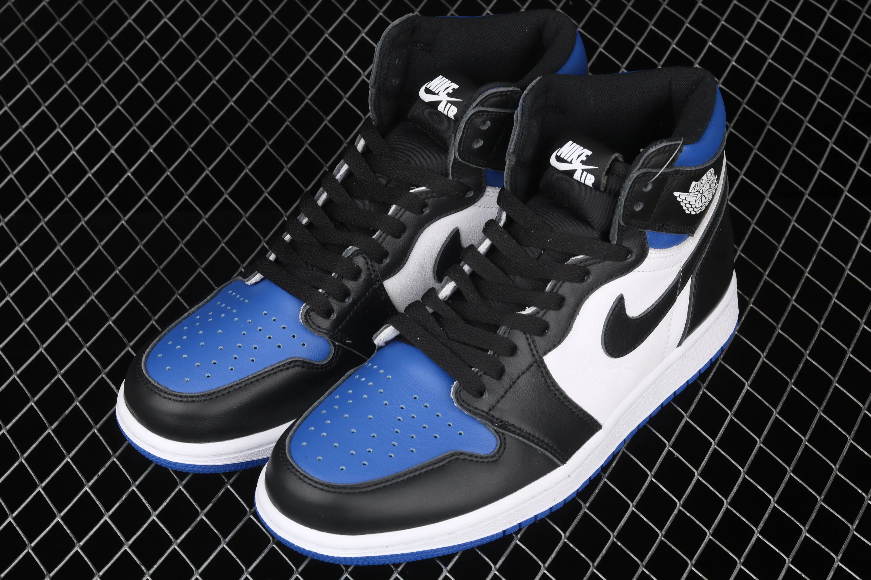 All categories Air Jordan Jordan series basketball shoes Air Jordan 1 High X version Air Jordan 1 Hi 85 AJ1 Joe 1 new black and blue high-top basketball shoes 555088-041